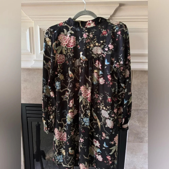 H&M by GP & J Baker Black floral bird print Tunic Shift Dress Size 2 Button Down - Picture 3 of 13